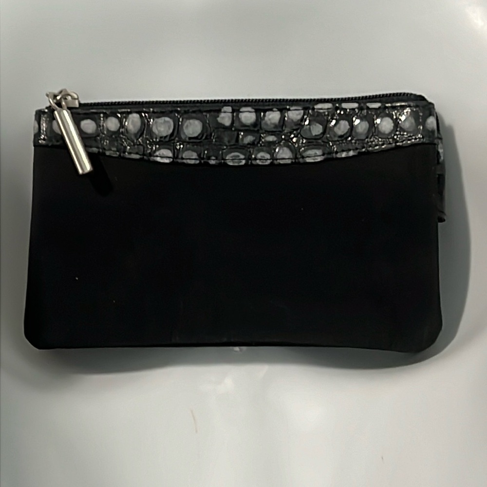 Liz Claiborne Leather 3 Pocket Makeup Bag